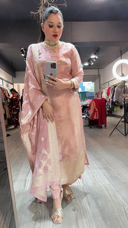 Kundan Baby pink Heavy Dupatta suit