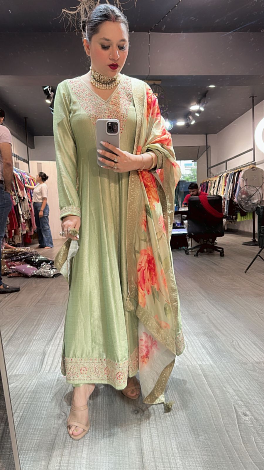 Melon pista Pocket wale Anarkali