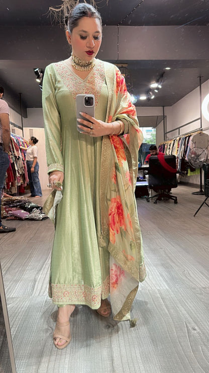 Melon pista Pocket wale Anarkali