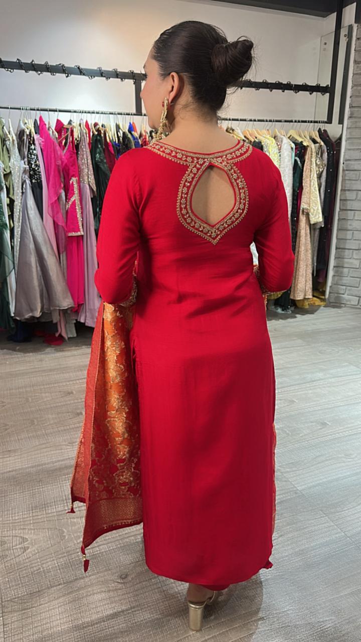 Shingar Foshia Red Dupatta Suit