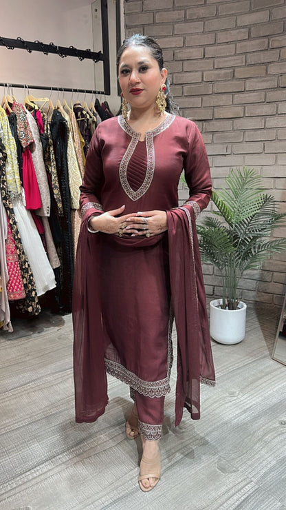 Thread Dark Brown suit