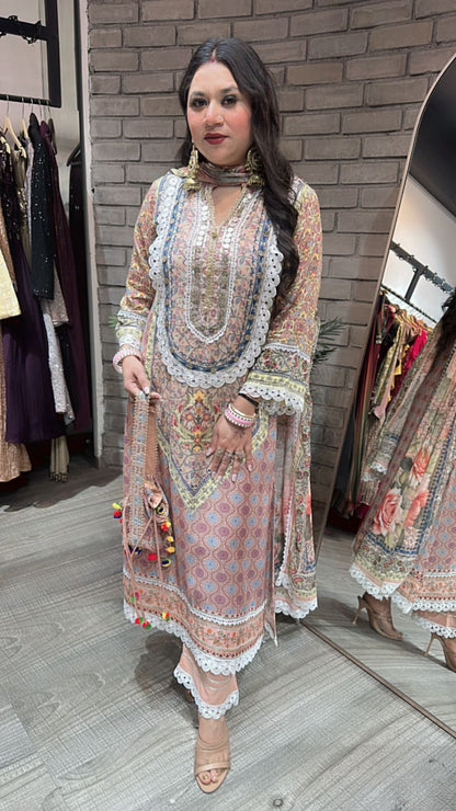 Kabutar Digital Lace Designer suit