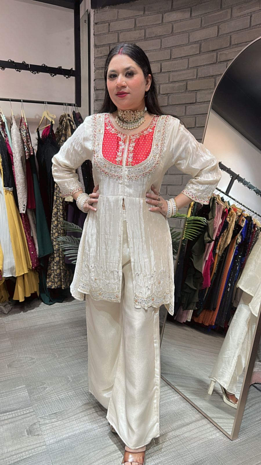 Qureshi ivory Red Handwork Cordset