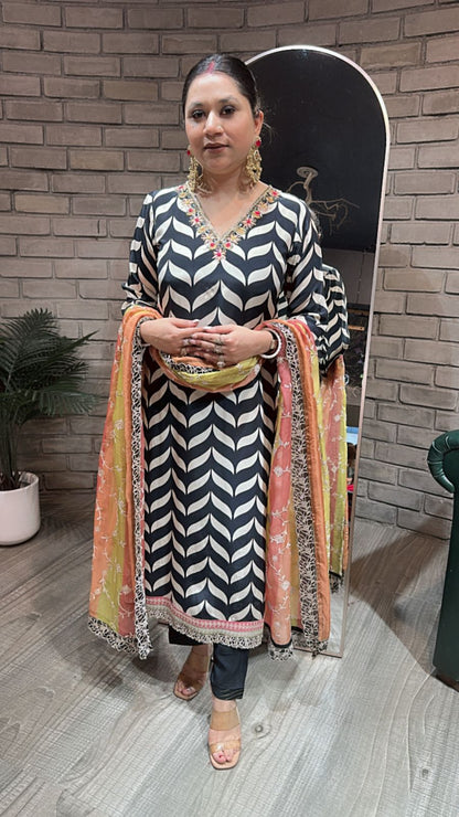 Check Black white colorful Dupatta Suit