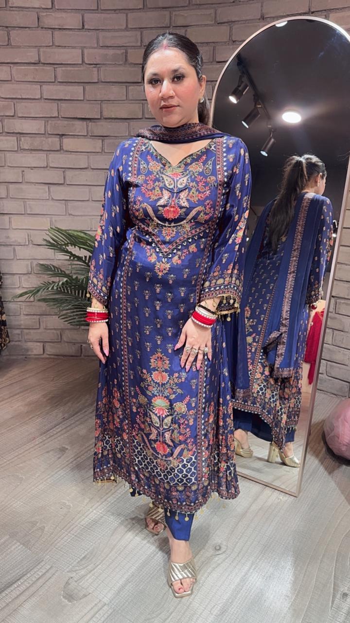 Tadap Navy Blue C-Cut Digital Suit