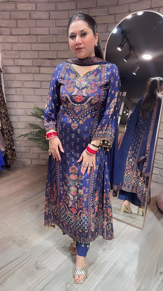 Tadap Navy Blue C-Cut Digital Suit