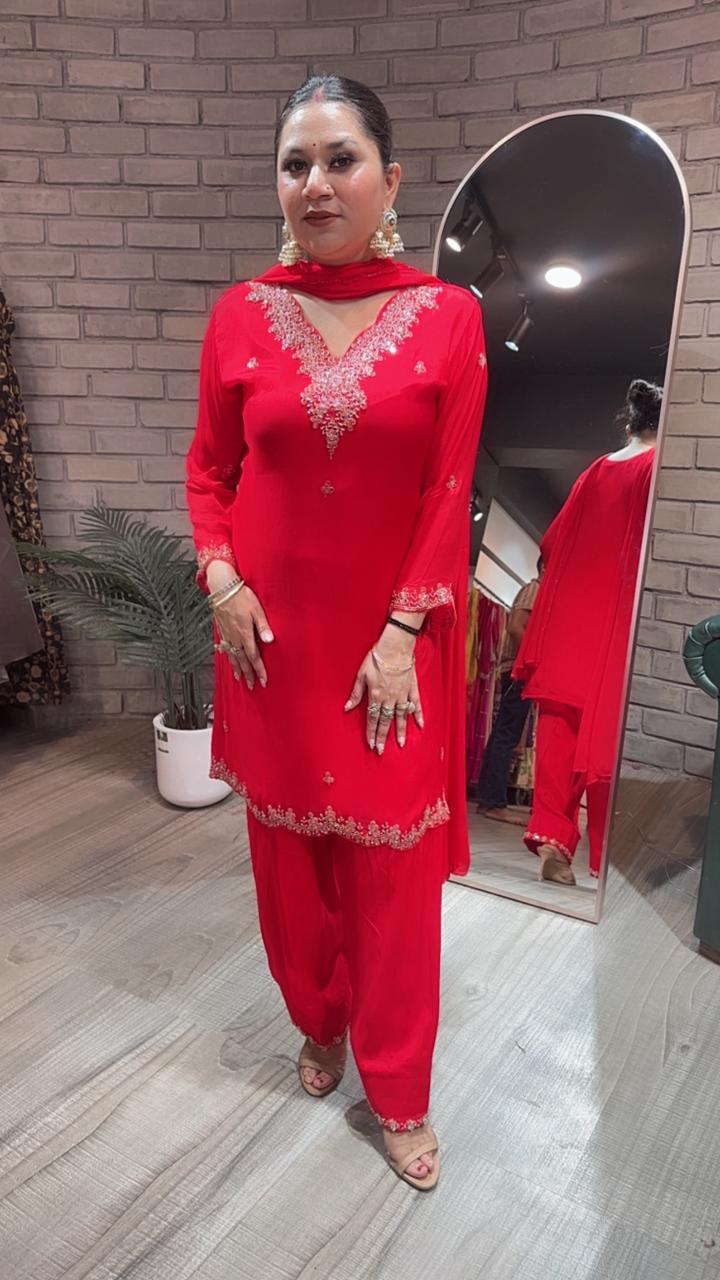 Tabeer Lal farshi salwar Suit
