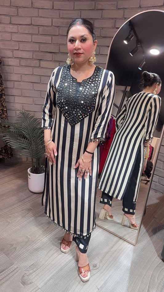 Puzzle Black White Tunic Set