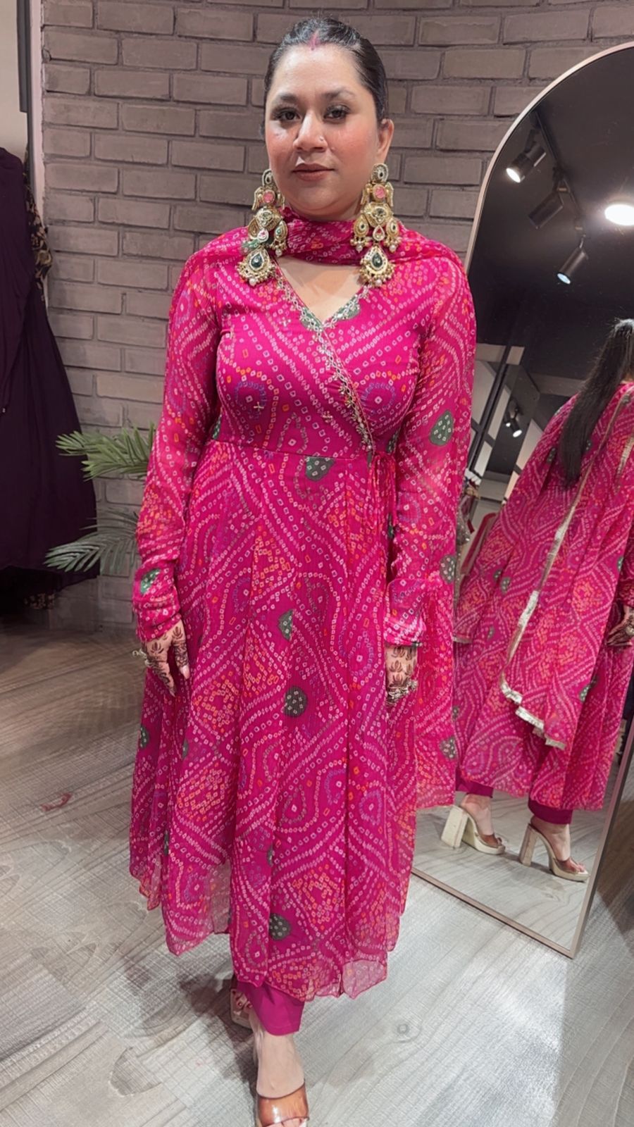 Jaipur Magenta leheria suit