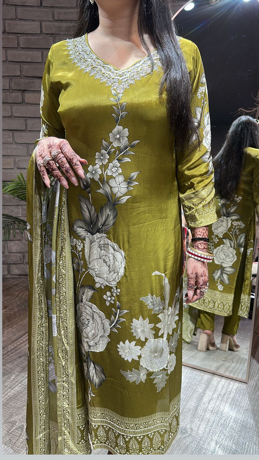 Kashi Mehndi Green Digital suit
