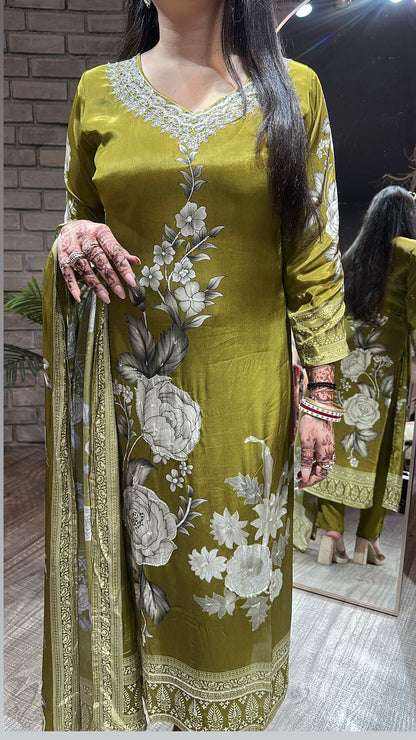 Kashi Mehndi Green Digital suit