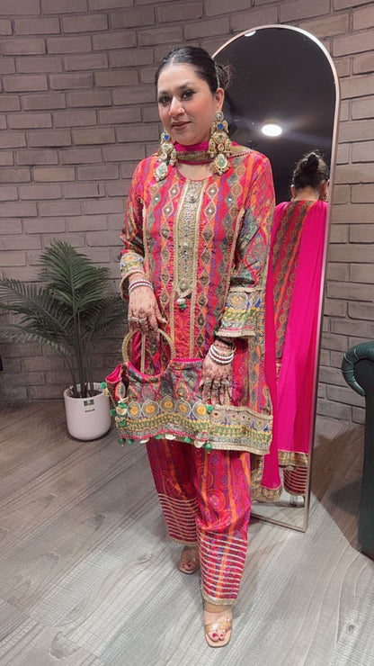 Pataka Multicolor Farsi Potli suit
