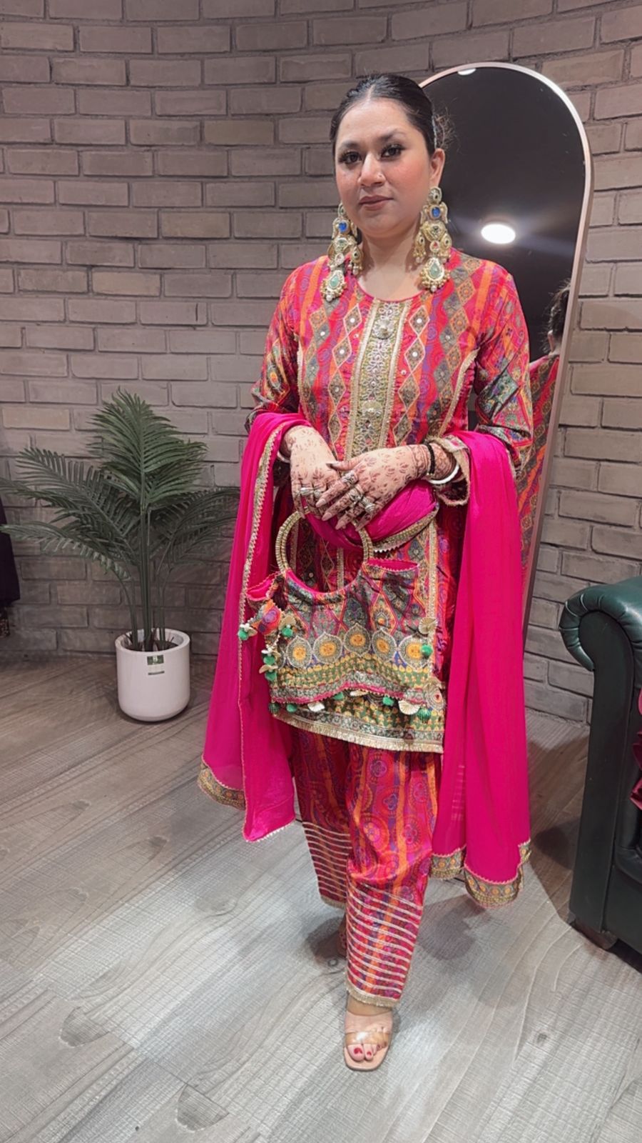 Pataka Multicolor Farsi Potli suit