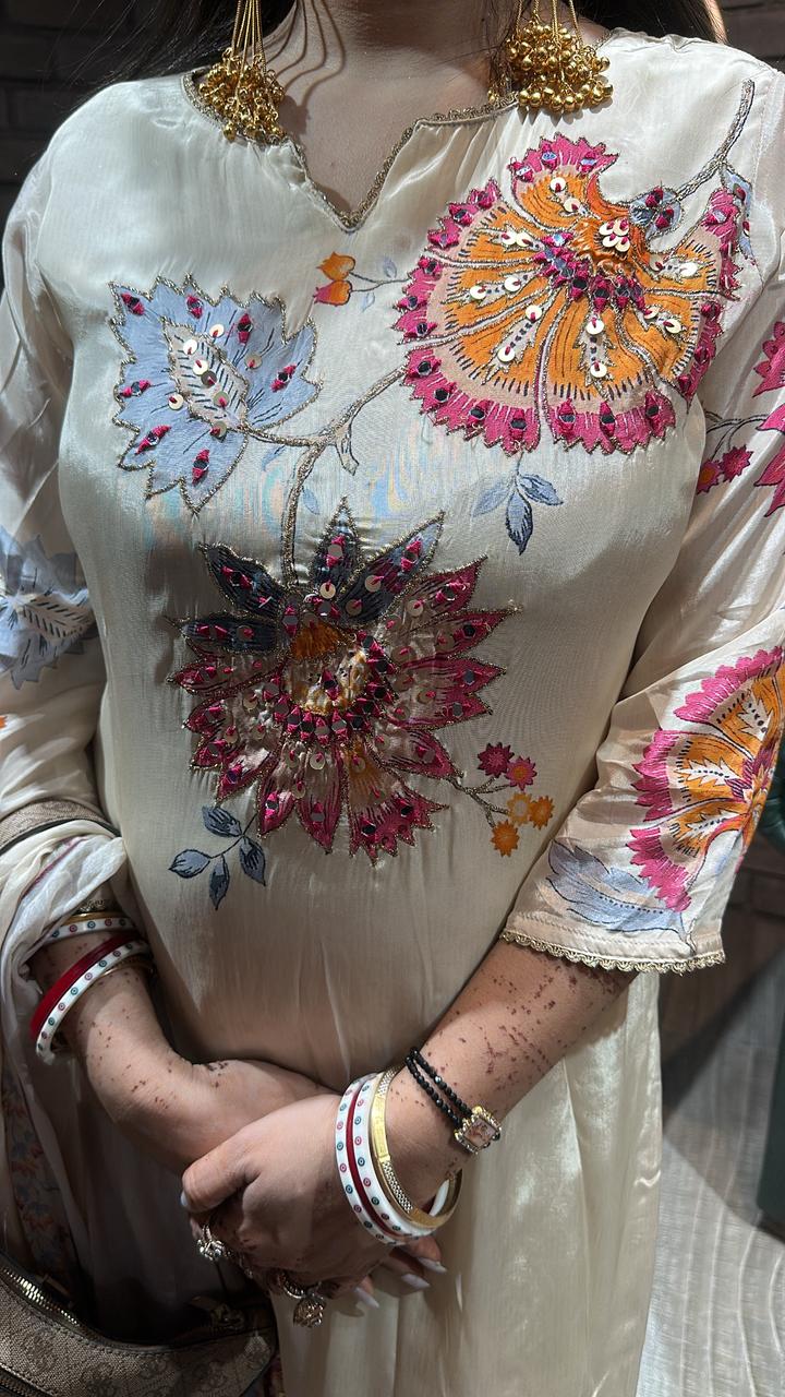 Muskan ivory Floral Suit