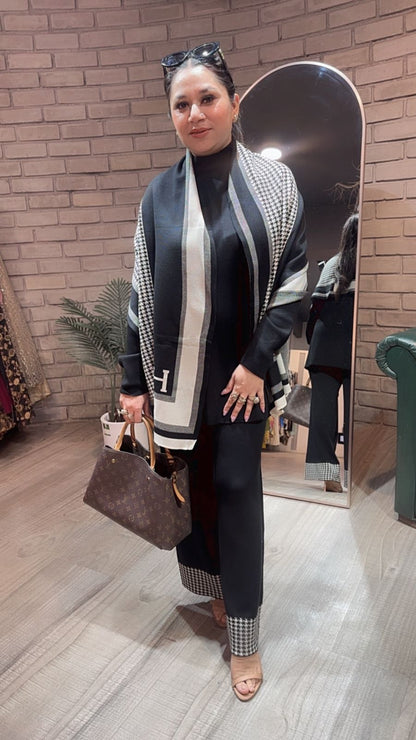 Freeze Black Woolen Cordset