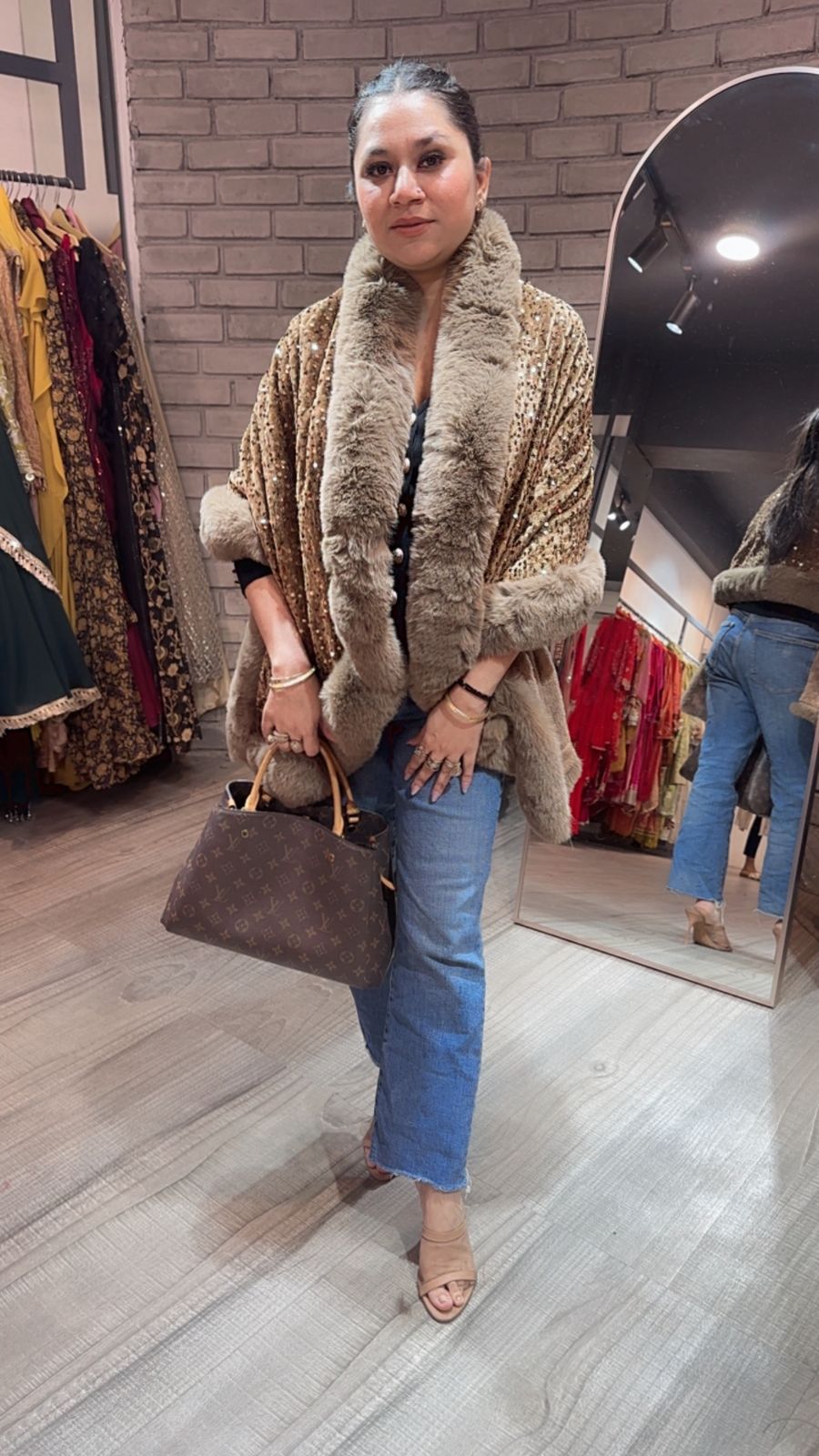 Glitter Beige Fur Stole