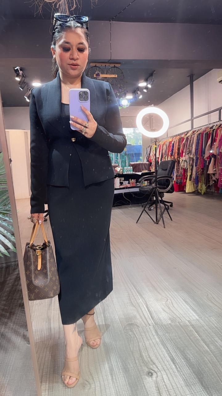 Cartier Black Woolen Skirt Cordset