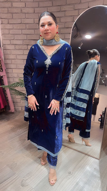 Kurban Blue Katdana Velvet suit