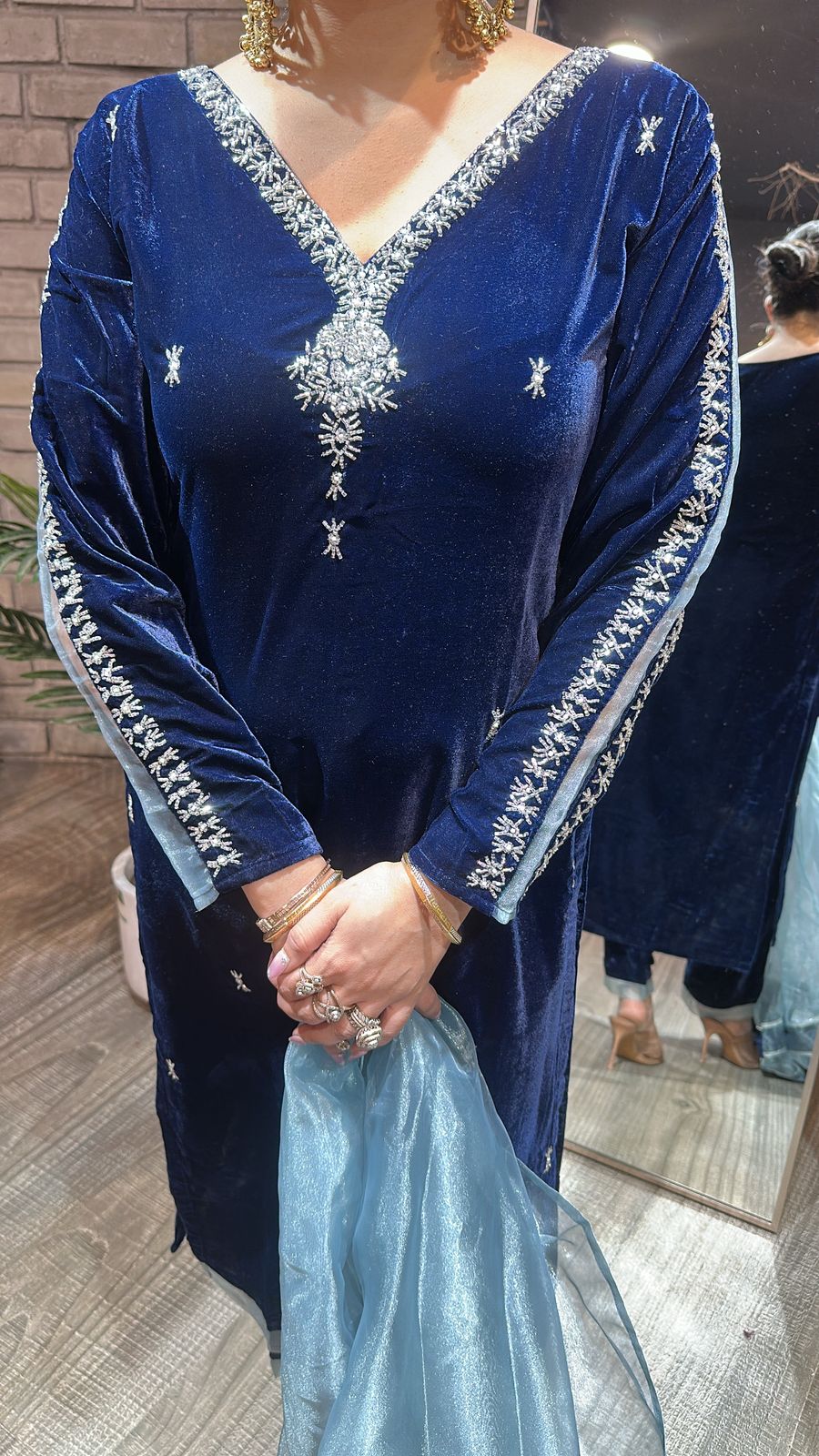 Kurban Blue Katdana Velvet suit