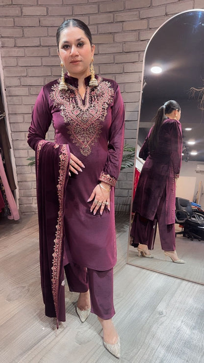 Riwayat wine Designer velvet suit