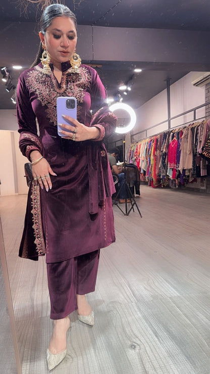 Riwayat wine Designer velvet suit