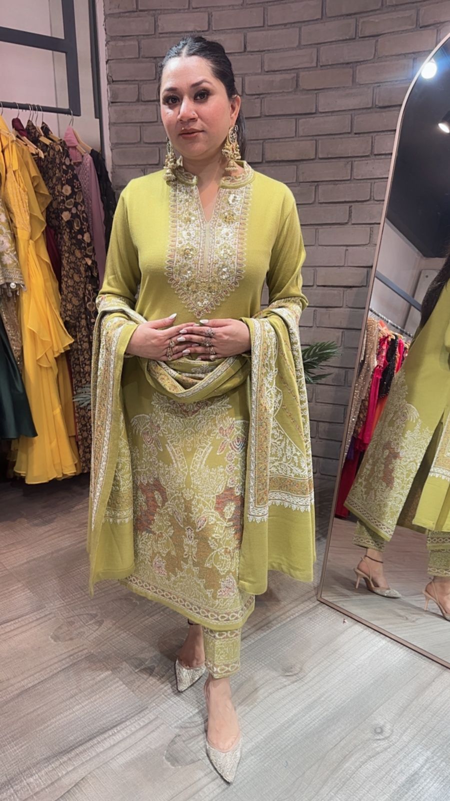 Mirchi lime Designer Woolen suit