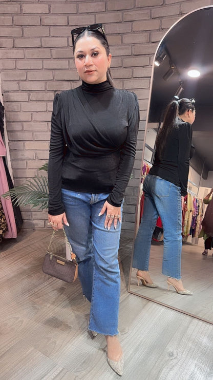 Tessa Black knitted full Sleeve Top