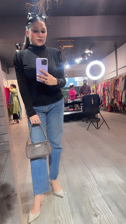 Tessa Black knitted full Sleeve Top