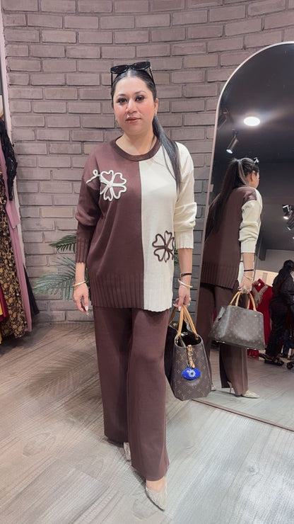 English Brown offwhite Woolen Cordset