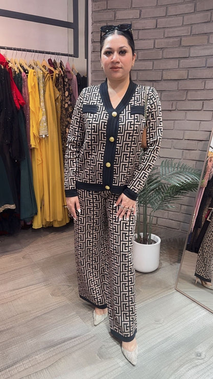 Hazelnut Beige Black Woolen Cordset