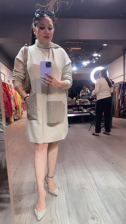 Cheetah ivory Woolen Dress with Muffler