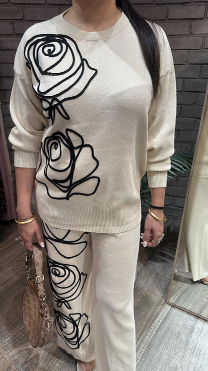 French offwhite Woolen Cordset