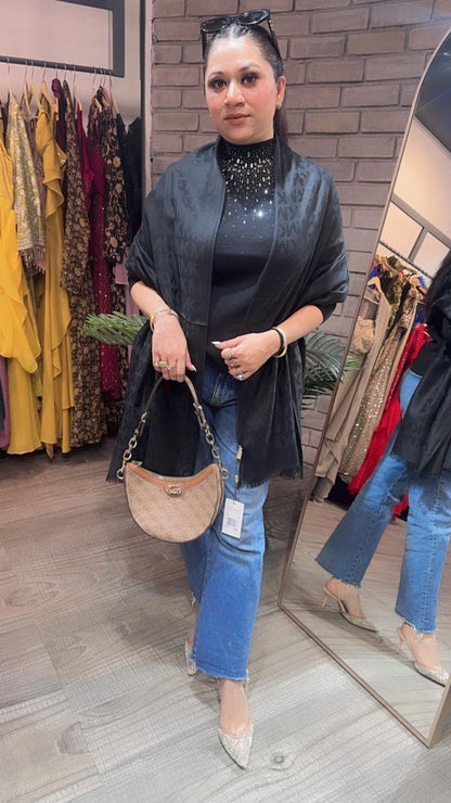 Mk Black Semi Woolen Stole