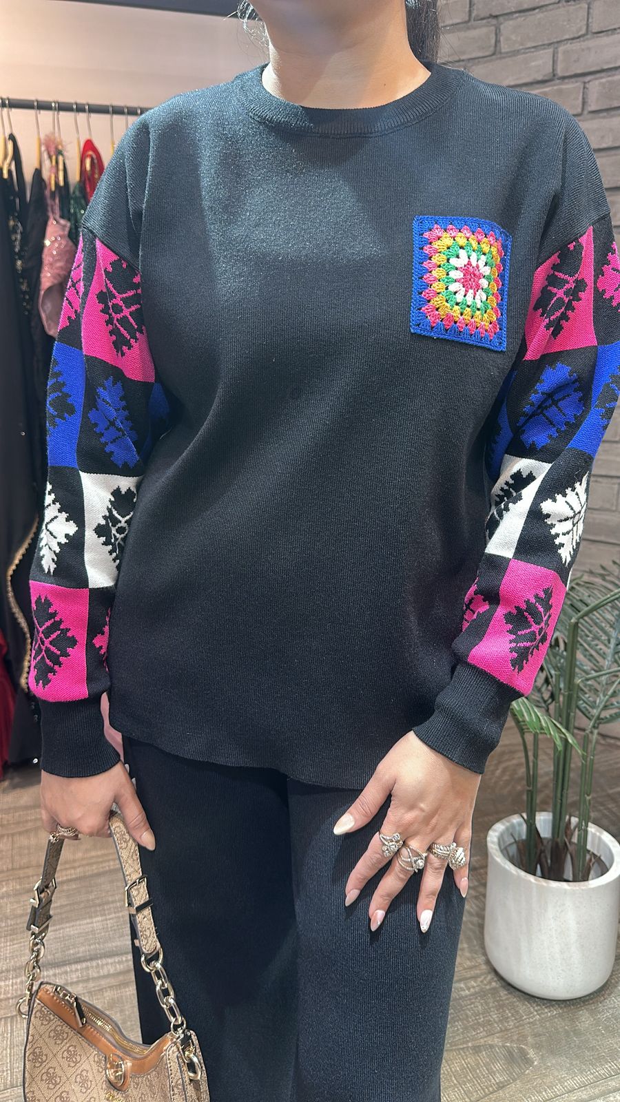 Kiwi Black Woolen Cordset