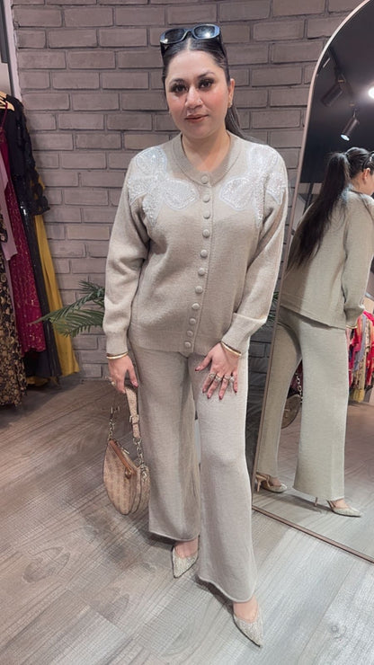 Bow Beige Woolen Cordset