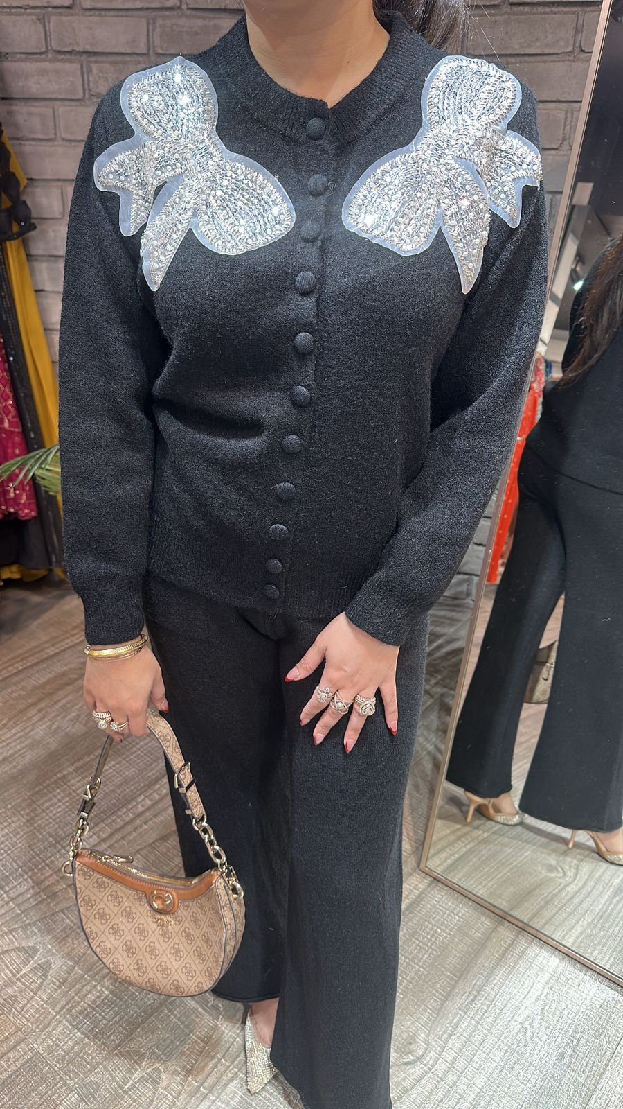 Bow Black Woolen Cordset