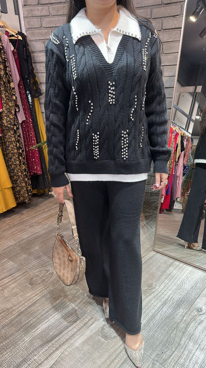 Newspaper Black  Woolen cordset