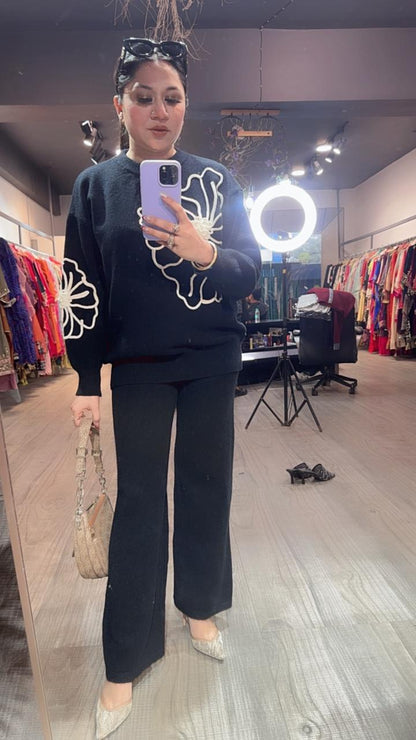 Alice Black Woolen cordset