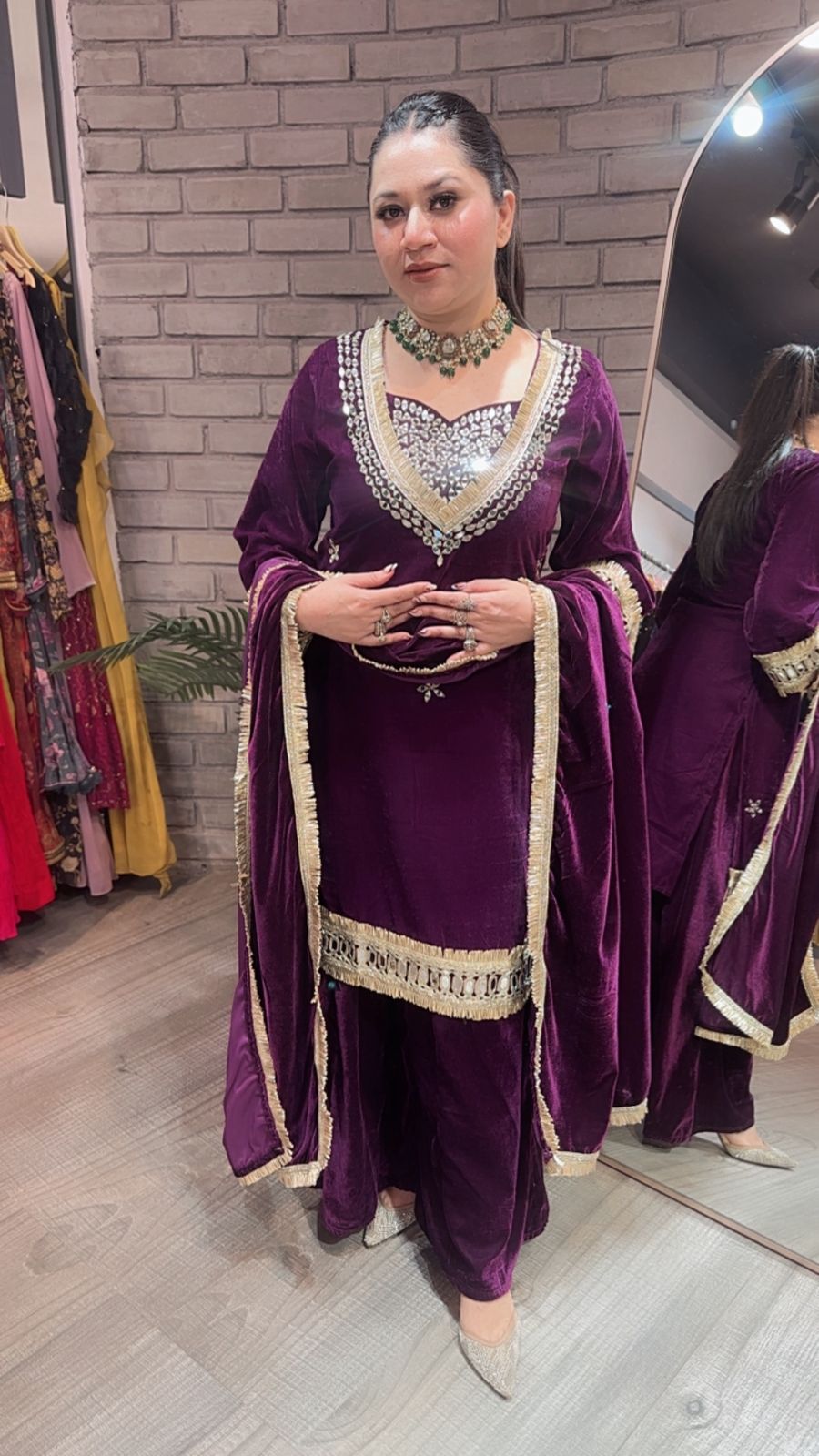 Saudi wine velvet Mirror work suit