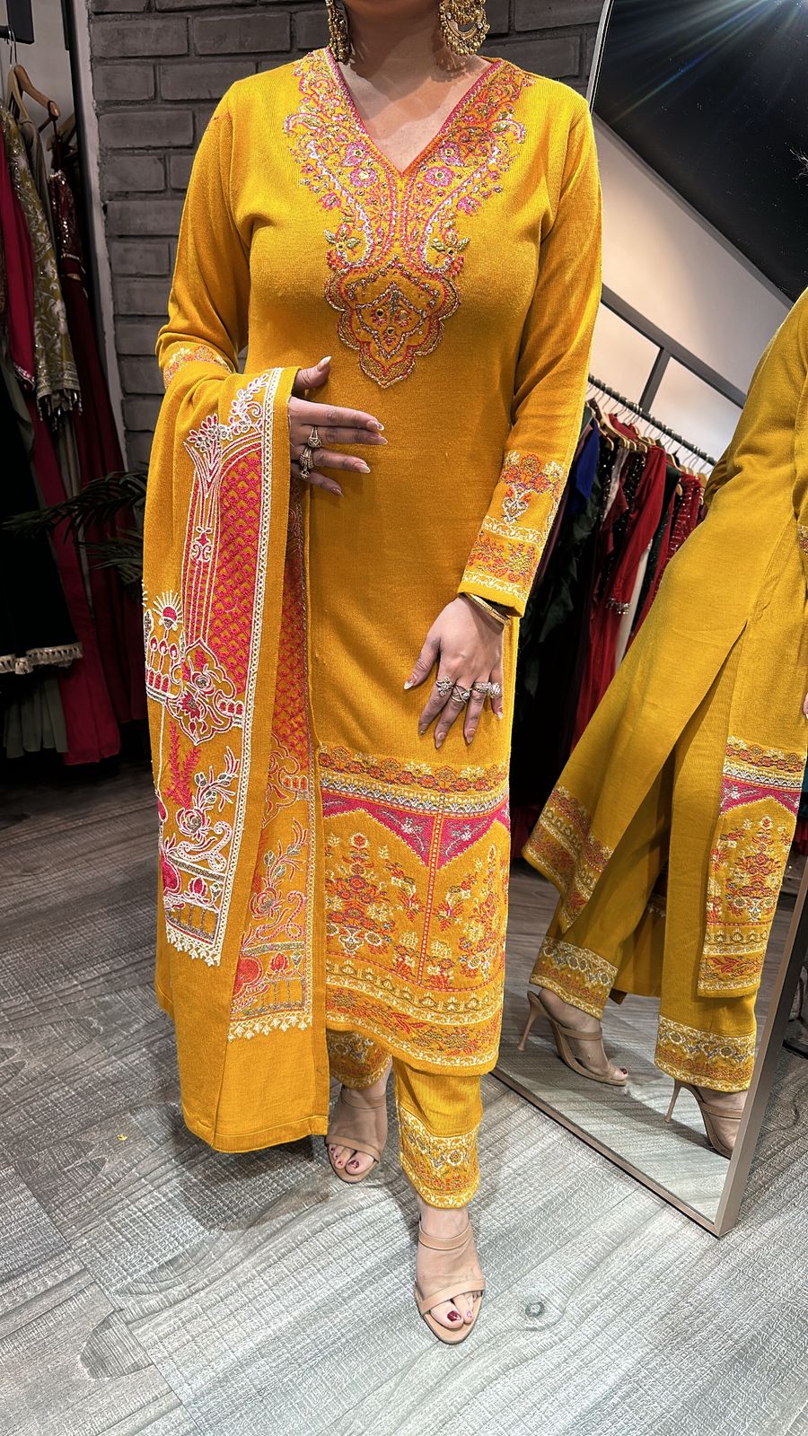 Daawat Musturd Designer Woolen suit