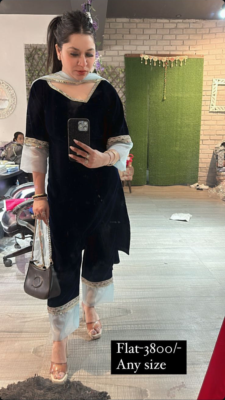 Freshta Navy Blue velvet Suit