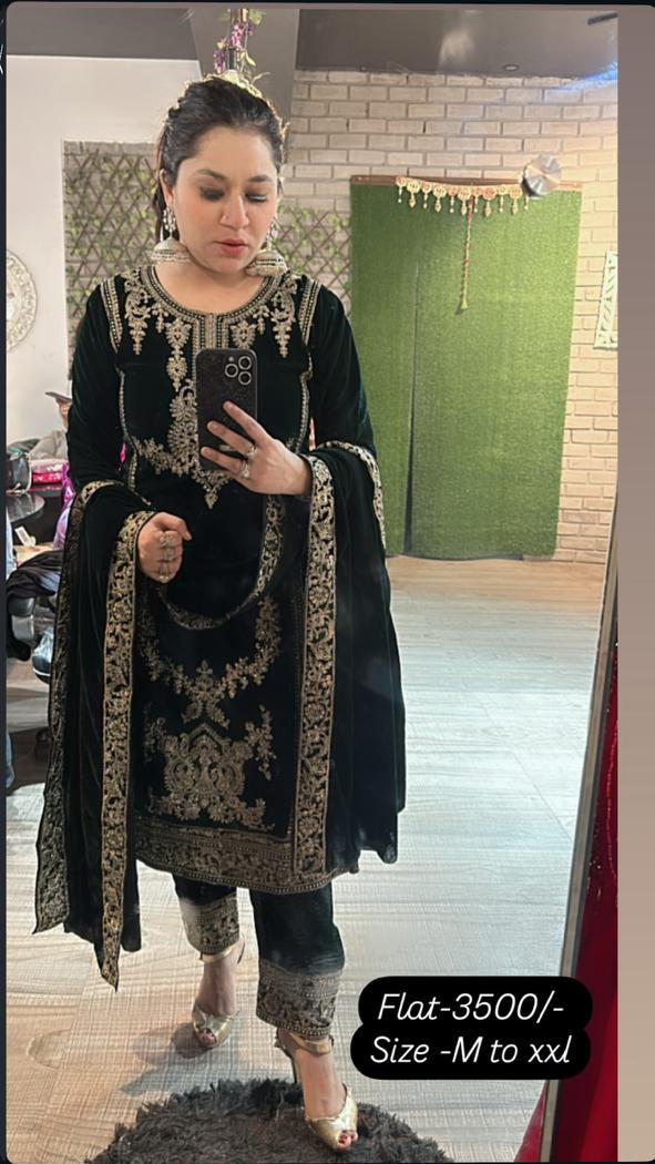 Naghma Black Designer velvet Suit