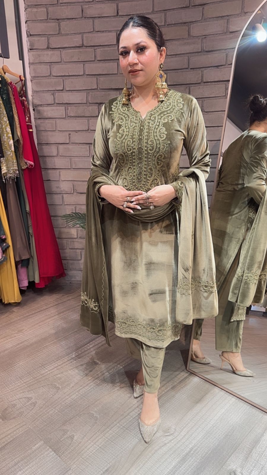 Mutyaar Olive Green velvet Suit