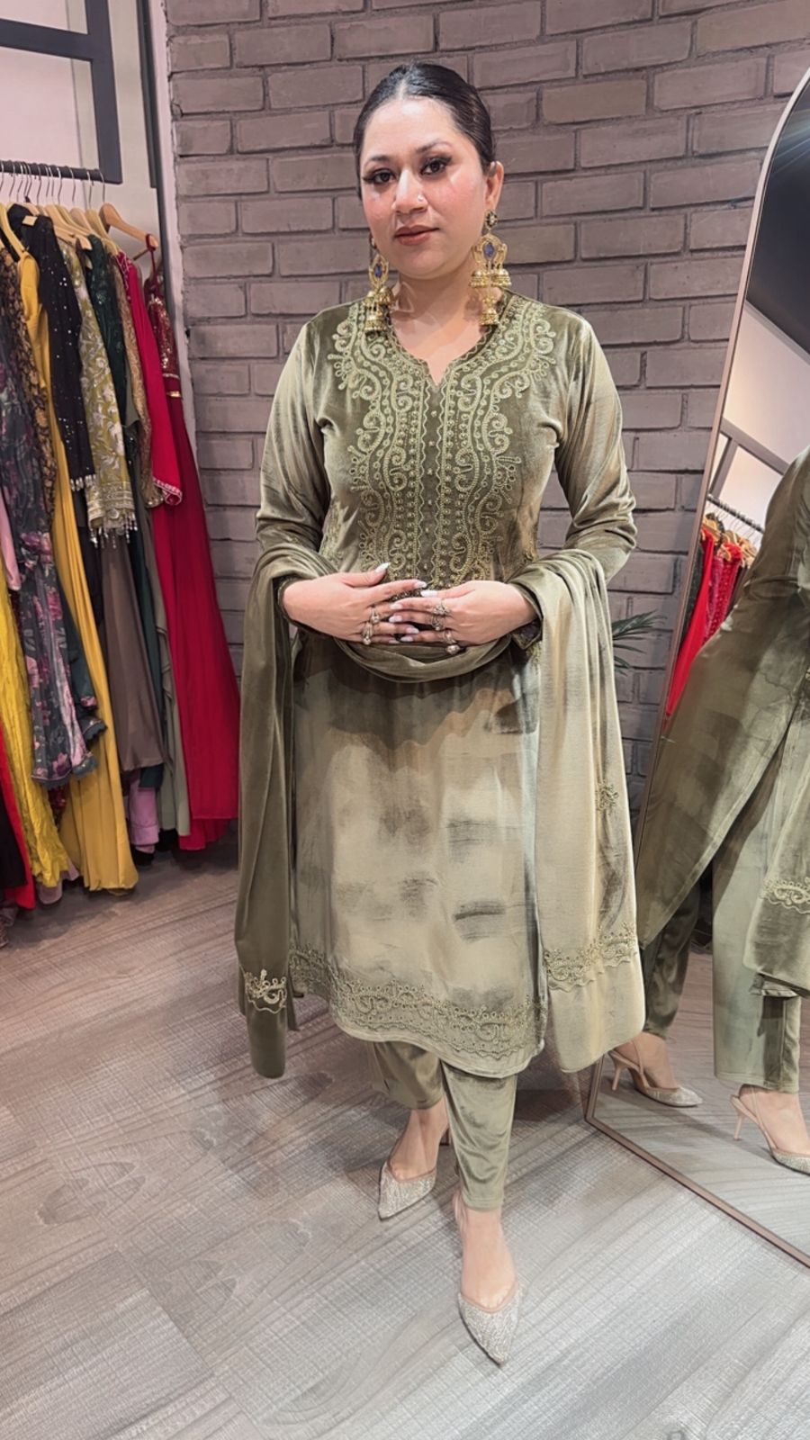Mutyaar Olive Green velvet Suit