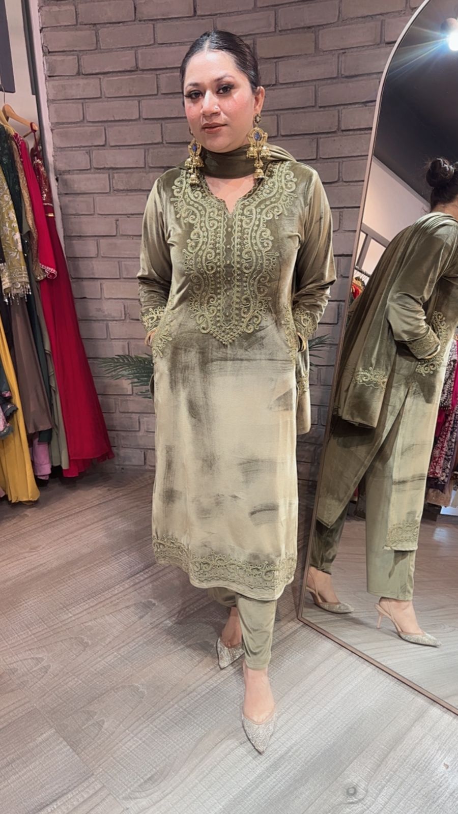 Mutyaar Olive Green velvet Suit