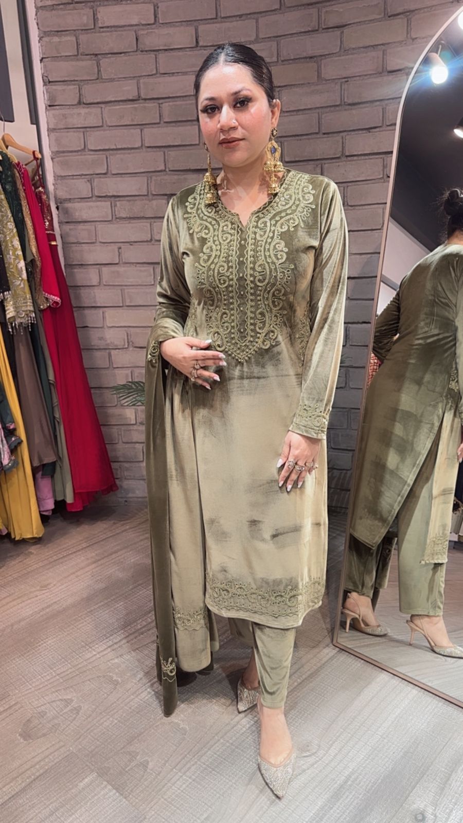 Mutyaar Olive Green velvet Suit