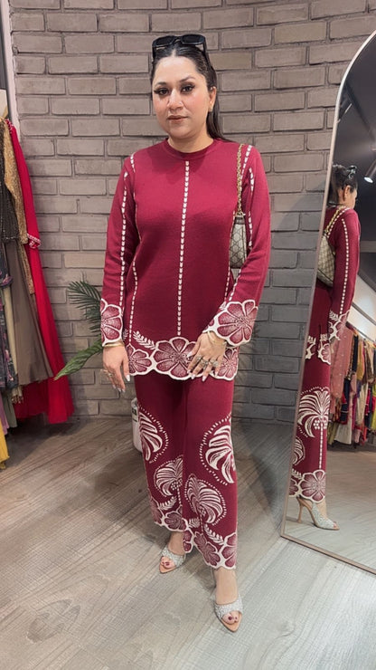 Mahroo Floral Scalp Woolen Cordset