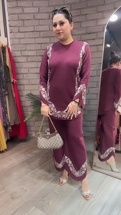 Freesia wine Woolen Cordset