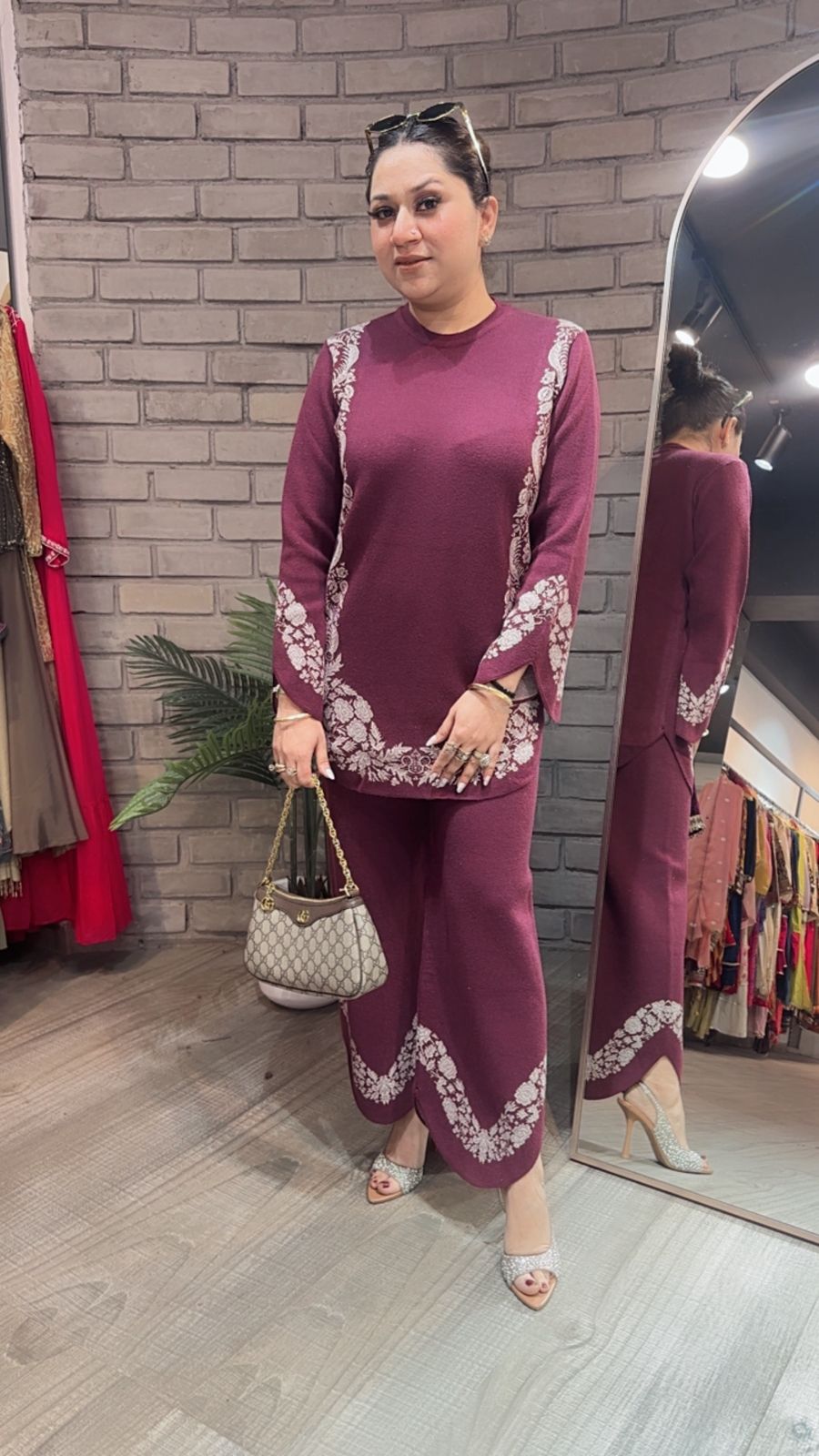 Freesia wine Woolen Cordset