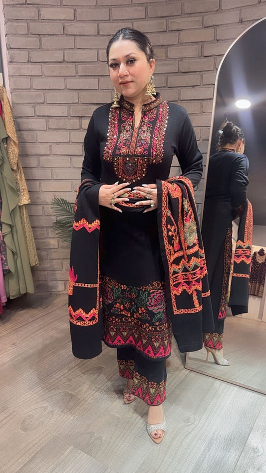 Dal Makhni Black Woolen Designer suit